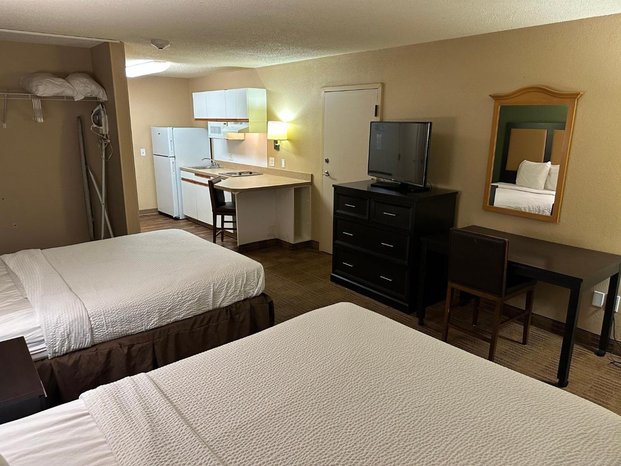 Red Roof Inn Саутфилд Экстерьер фото