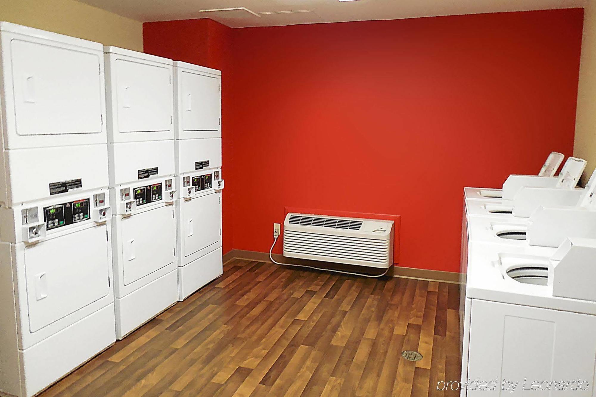 Red Roof Inn Саутфилд Экстерьер фото